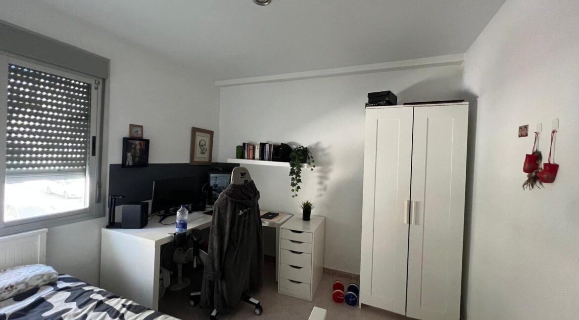 2a00e4ff-2f8d-49d1-a6e9-92a41d20c3ce